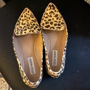 Steve Madden leopard pointed toe print flats